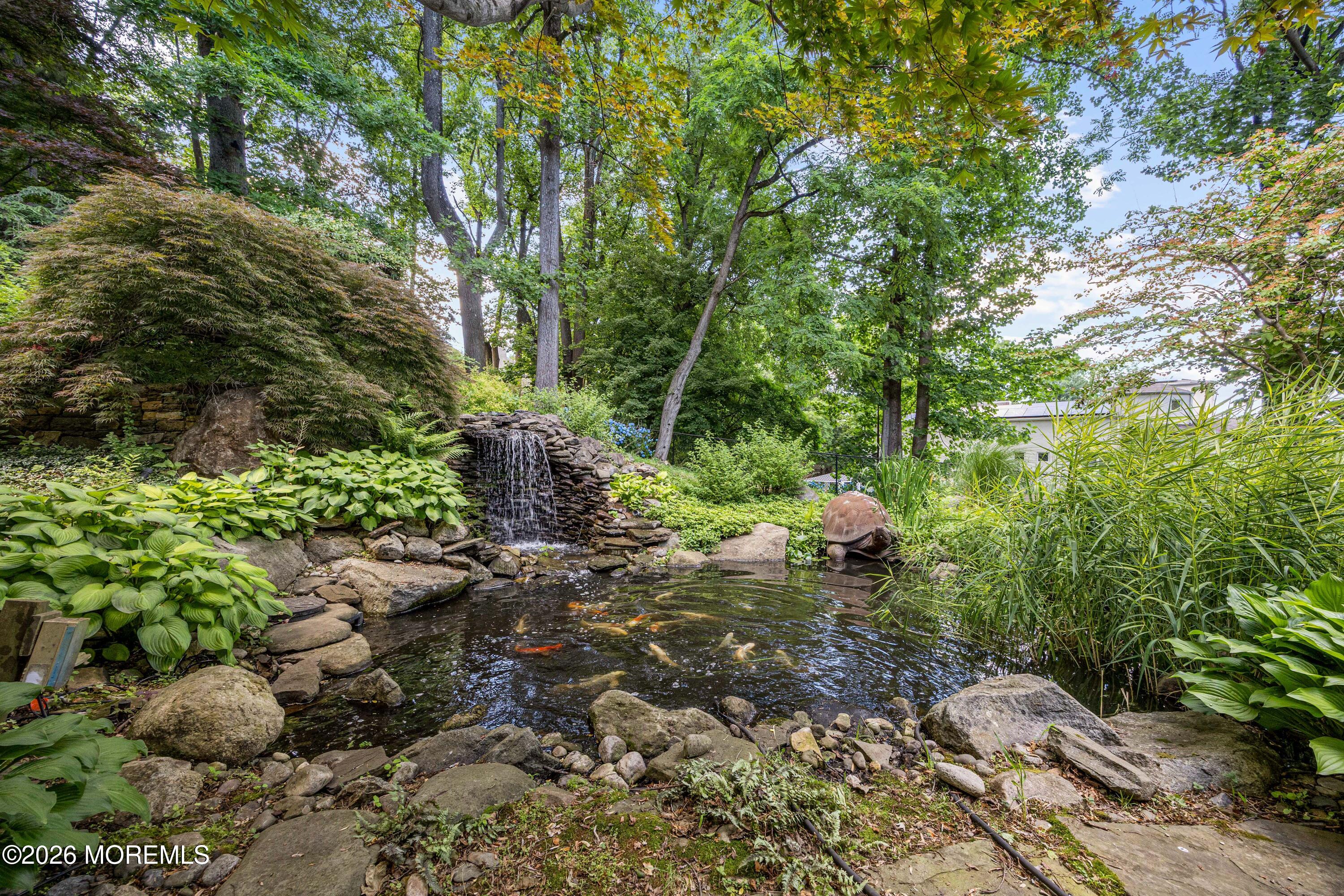 6 Jayhawk Way Holmdel NJ 07733