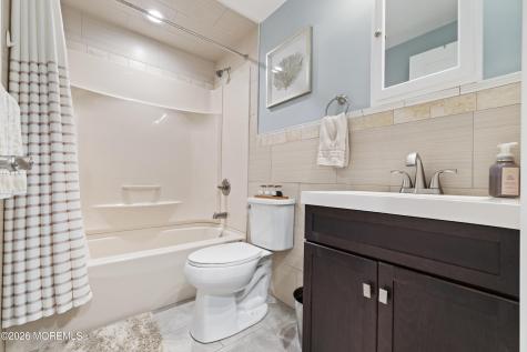 4 Douglas Road East Brunswick NJ 08816