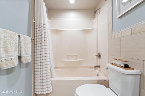 4 Douglas Road East Brunswick NJ 08816