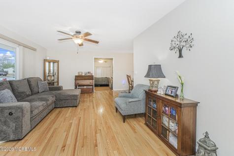 237 Pine Tree Drive Brick NJ 08723