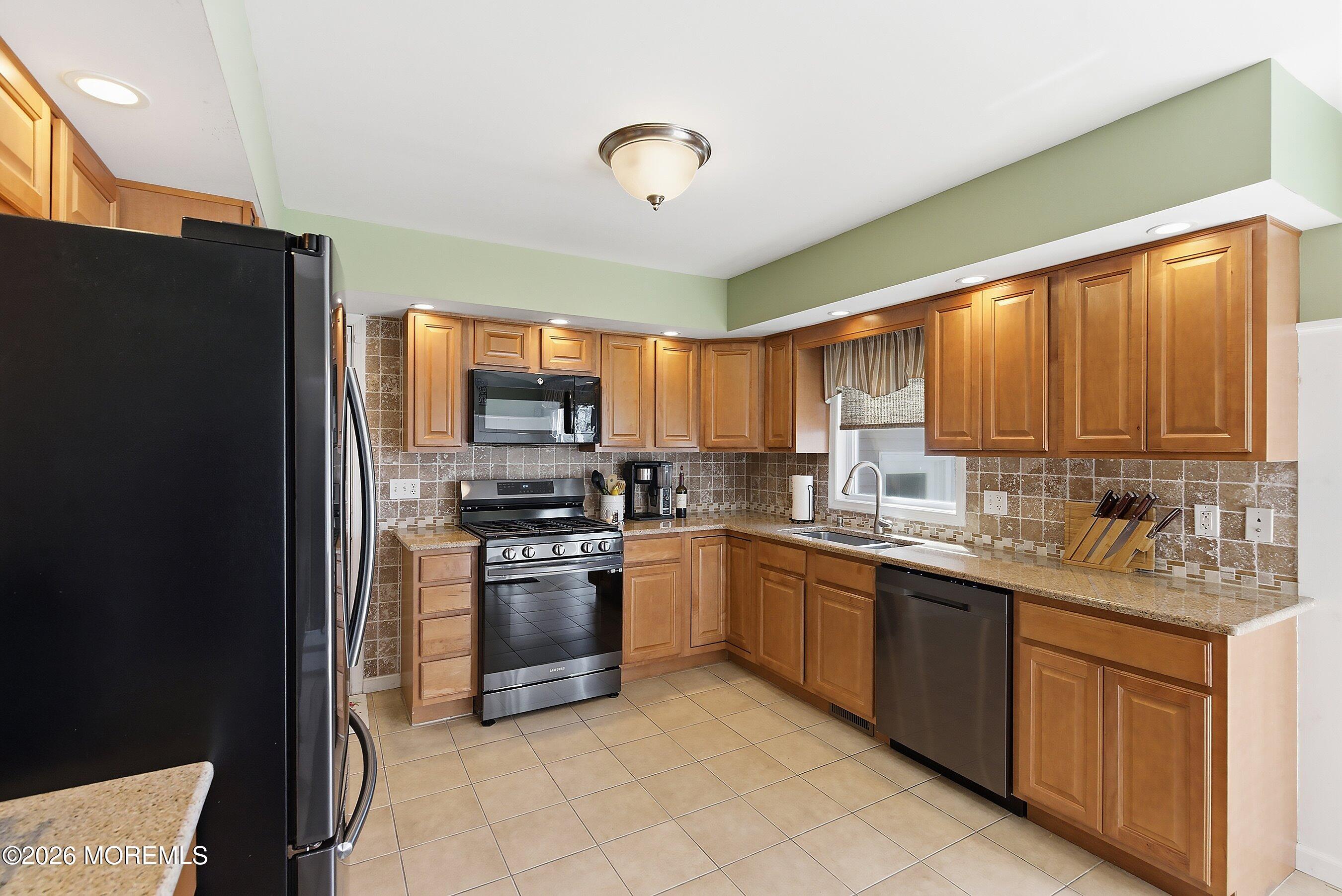 1611 Oak Glen Road Toms River NJ 08753