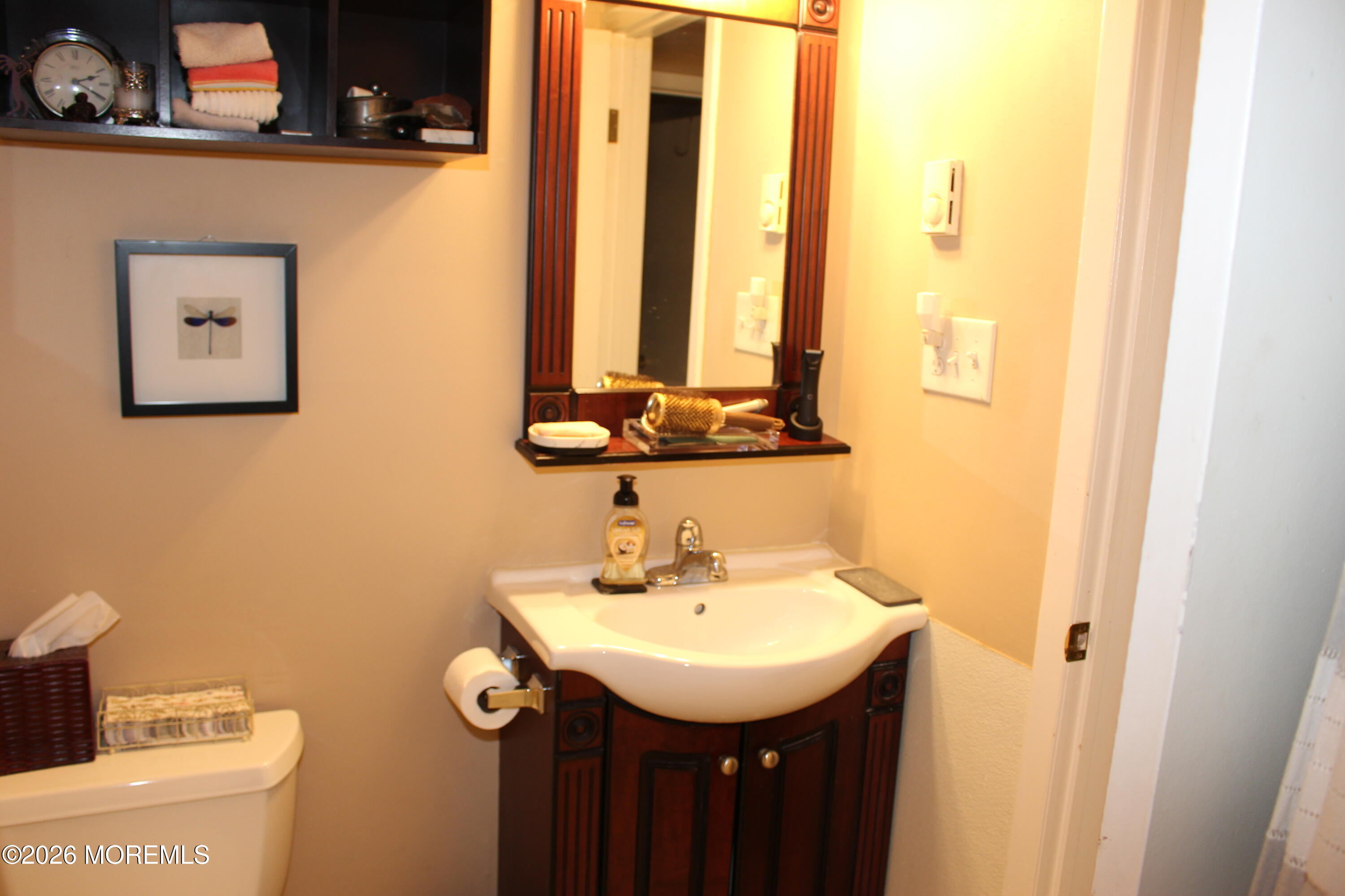 73 Overlook Way Manalapan NJ 07726