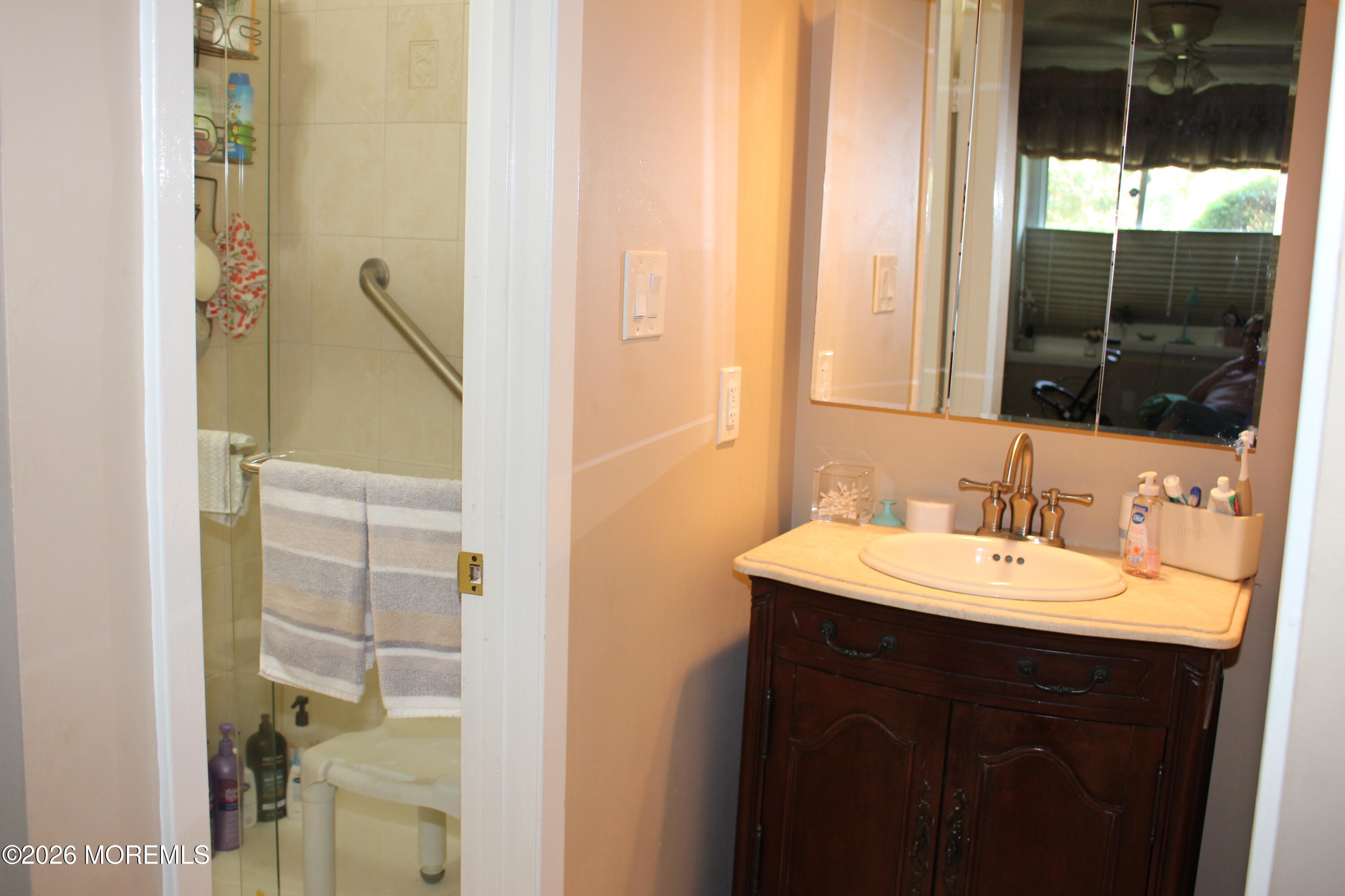 73 Overlook Way Manalapan NJ 07726