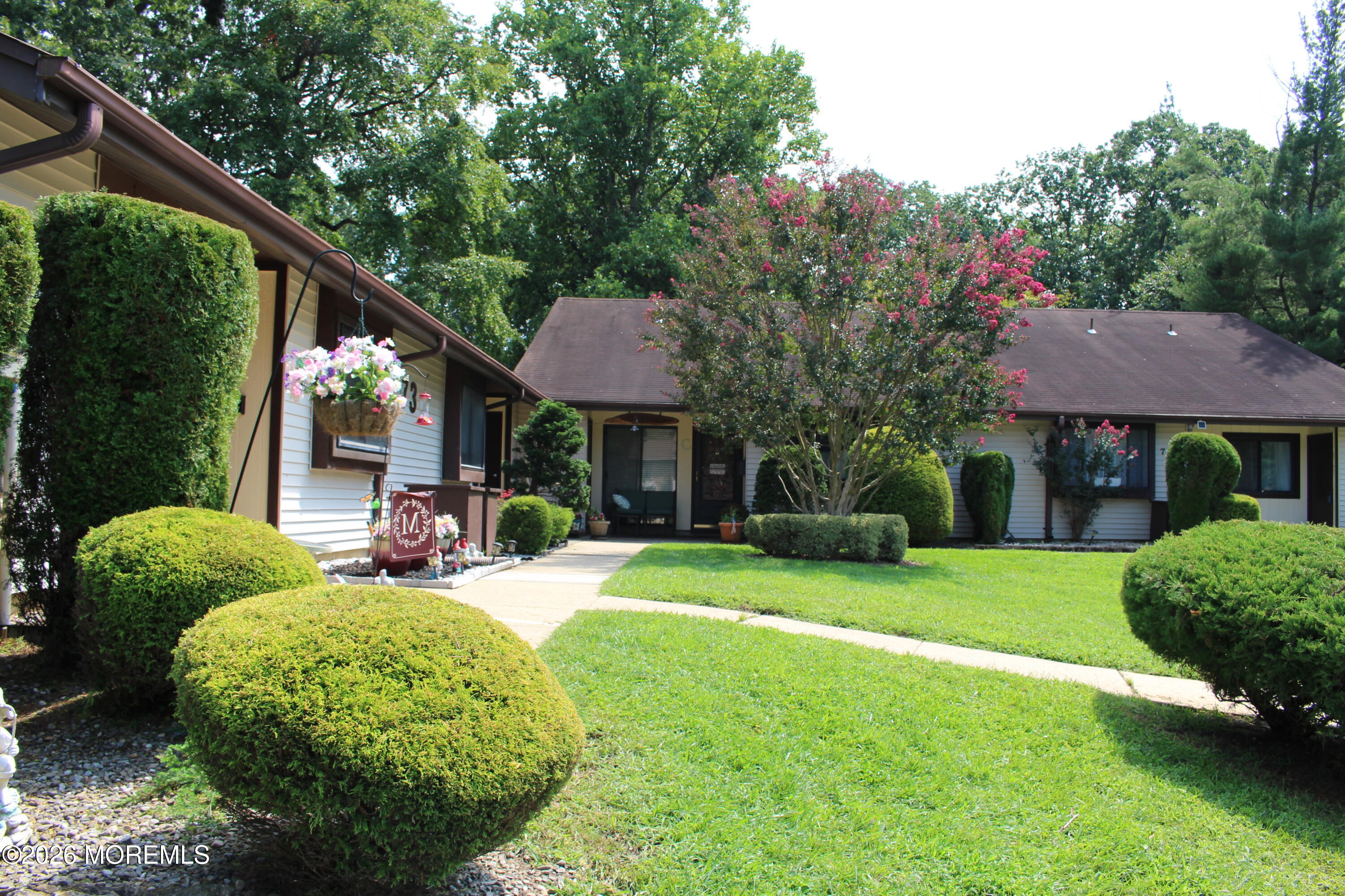 73 Overlook Way Manalapan NJ 07726