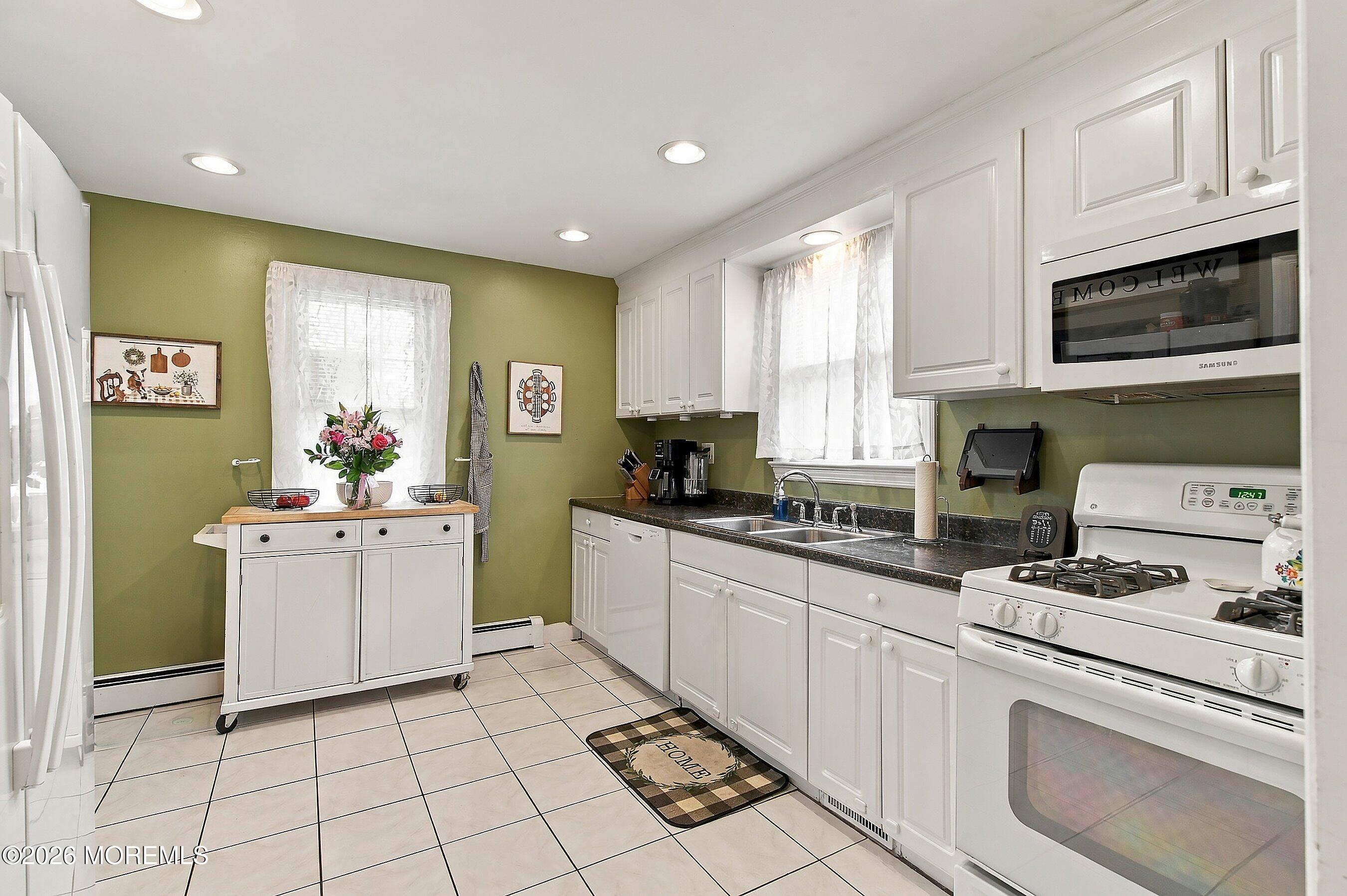 2 Helen Avenue Freehold NJ 07728