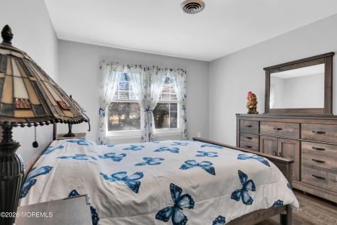 16B Amesbury Road Whiting NJ 08759