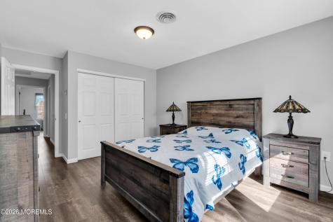 16B Amesbury Road Whiting NJ 08759