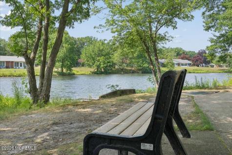 581 Lake Point Drive Lakewood NJ 08701