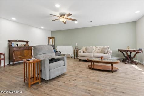 581 Lake Point Drive Lakewood NJ 08701