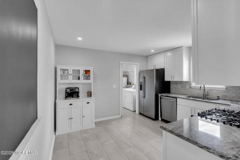 1516 Mizzen Avenue Beachwood NJ 08722