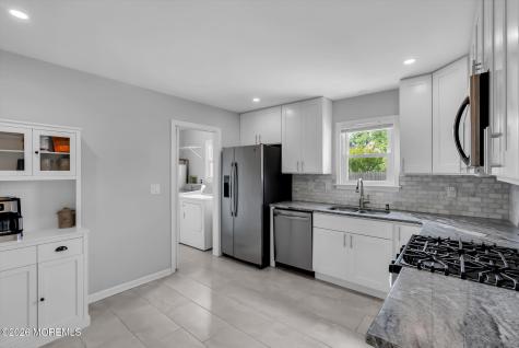 1516 Mizzen Avenue Beachwood NJ 08722