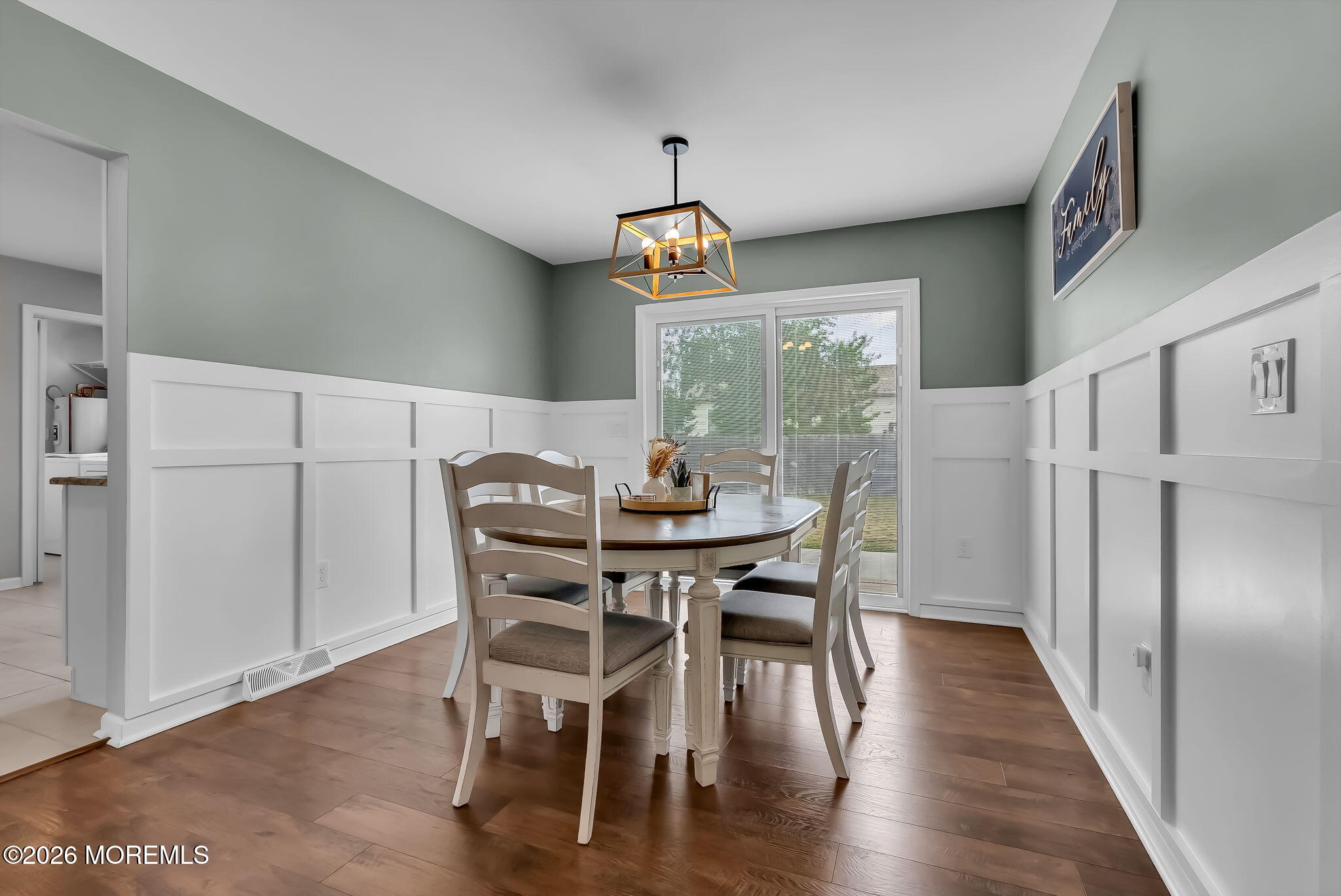 1516 Mizzen Avenue Beachwood NJ 08722