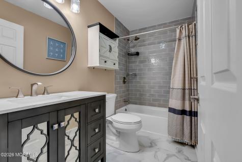 1516 Mizzen Avenue Beachwood NJ 08722