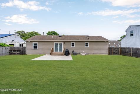 1516 Mizzen Avenue Beachwood NJ 08722
