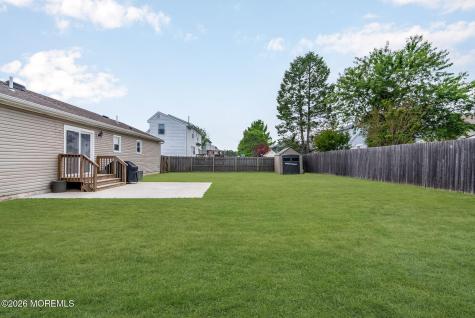 1516 Mizzen Avenue Beachwood NJ 08722