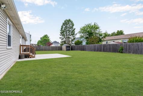 1516 Mizzen Avenue Beachwood NJ 08722