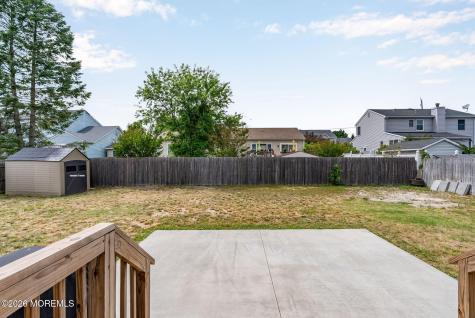 1516 Mizzen Avenue Beachwood NJ 08722