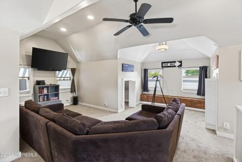 718 Mclean Avenue Point Pleasant Beach NJ 08742