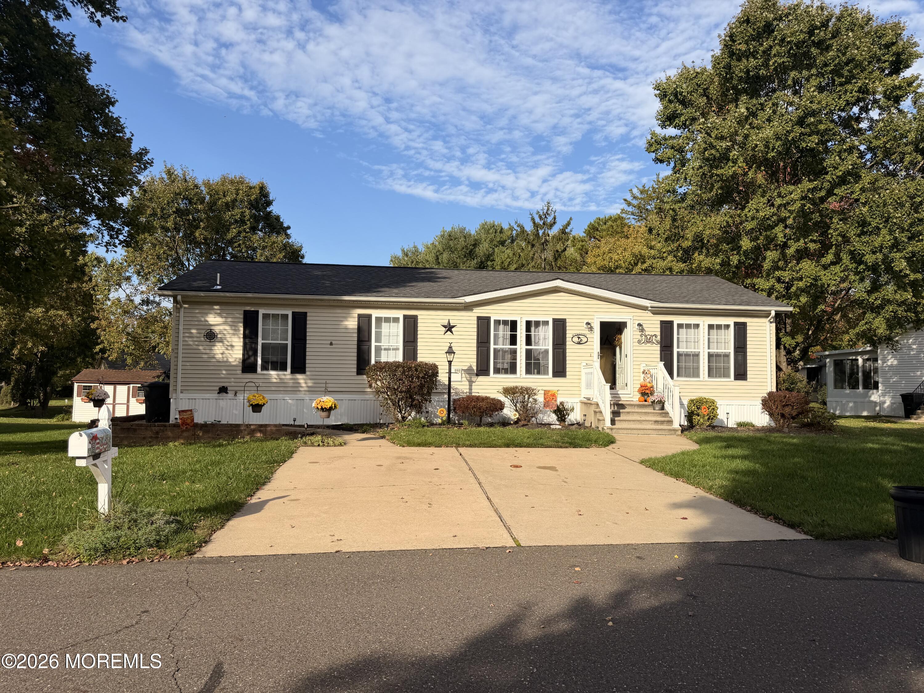 5 Tanglewood Drive Cream Ridge NJ 08514