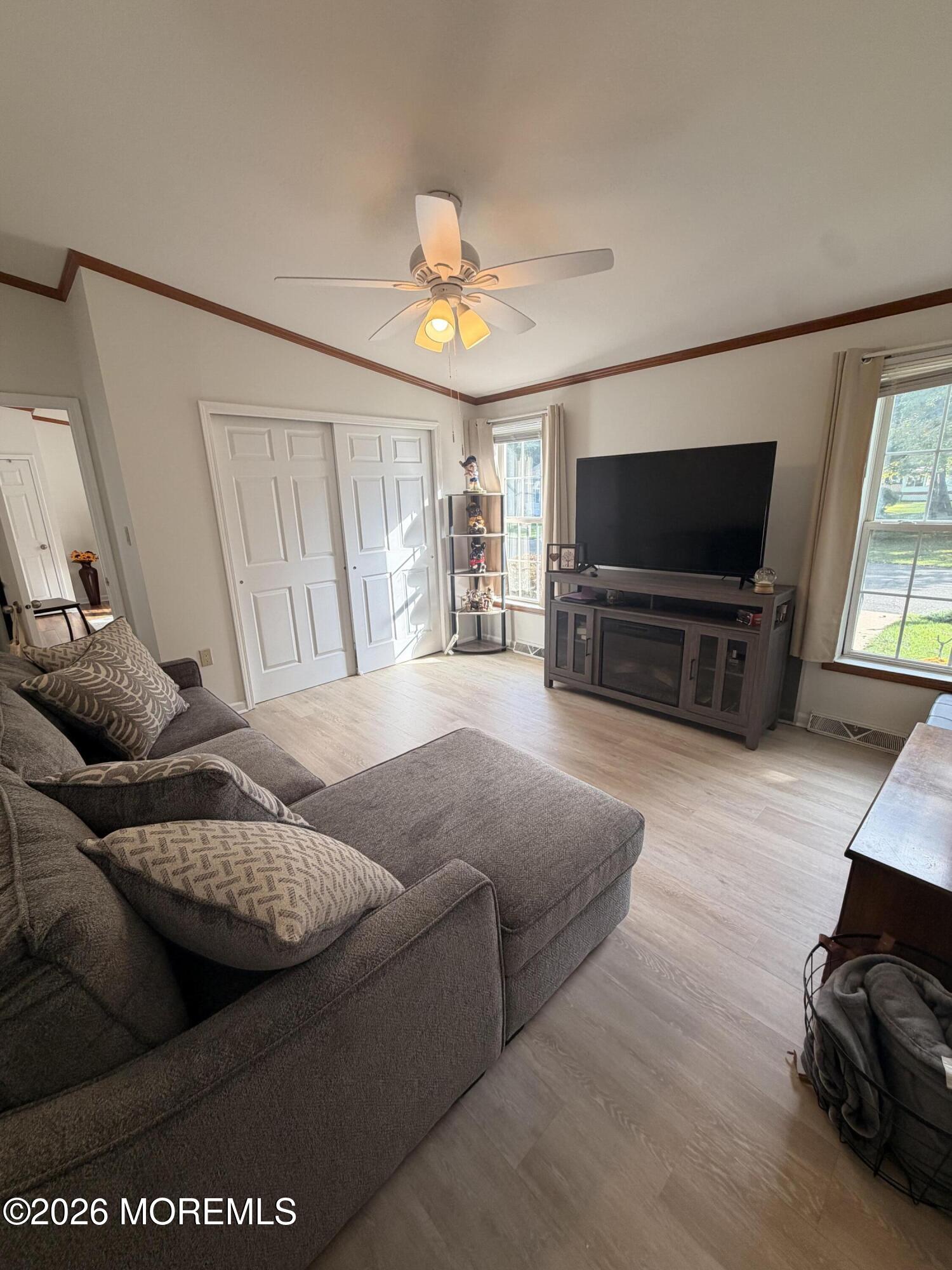 5 Tanglewood Drive Cream Ridge NJ 08514