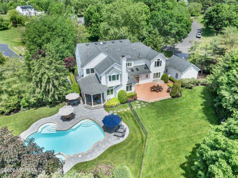 2 Falcon Ridge Circle Holmdel NJ 07733