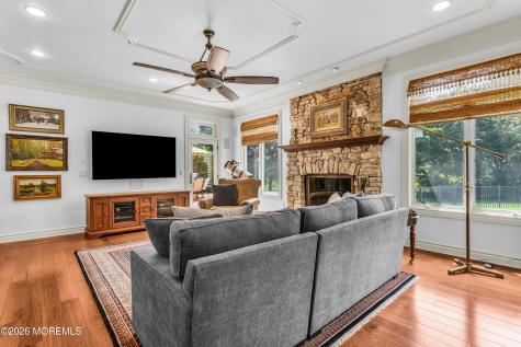 2 Falcon Ridge Circle Holmdel NJ 07733