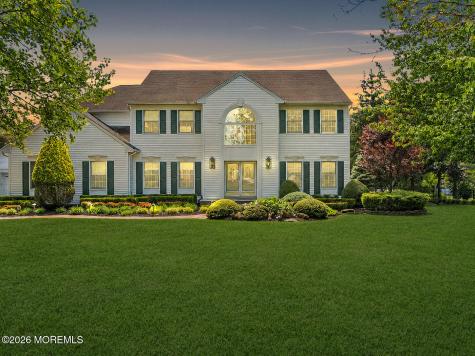 2 Falcon Ridge Circle Holmdel NJ 07733