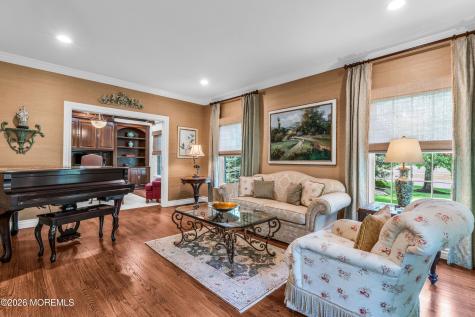 2 Falcon Ridge Circle Holmdel NJ 07733