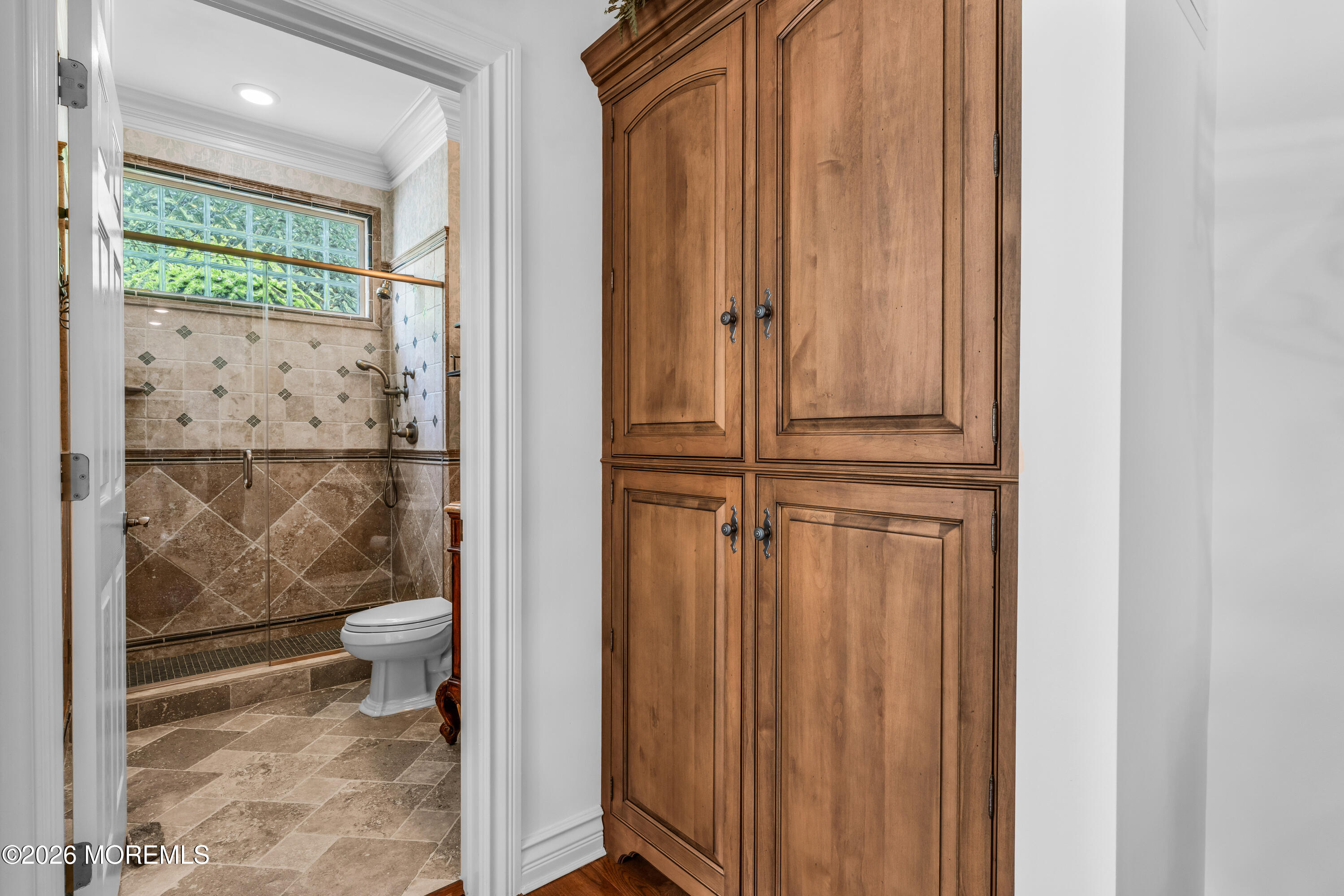 2 Falcon Ridge Circle Holmdel NJ 07733