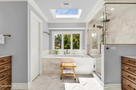 2 Falcon Ridge Circle Holmdel NJ 07733