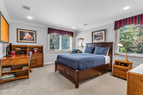 2 Falcon Ridge Circle Holmdel NJ 07733