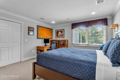 2 Falcon Ridge Circle Holmdel NJ 07733