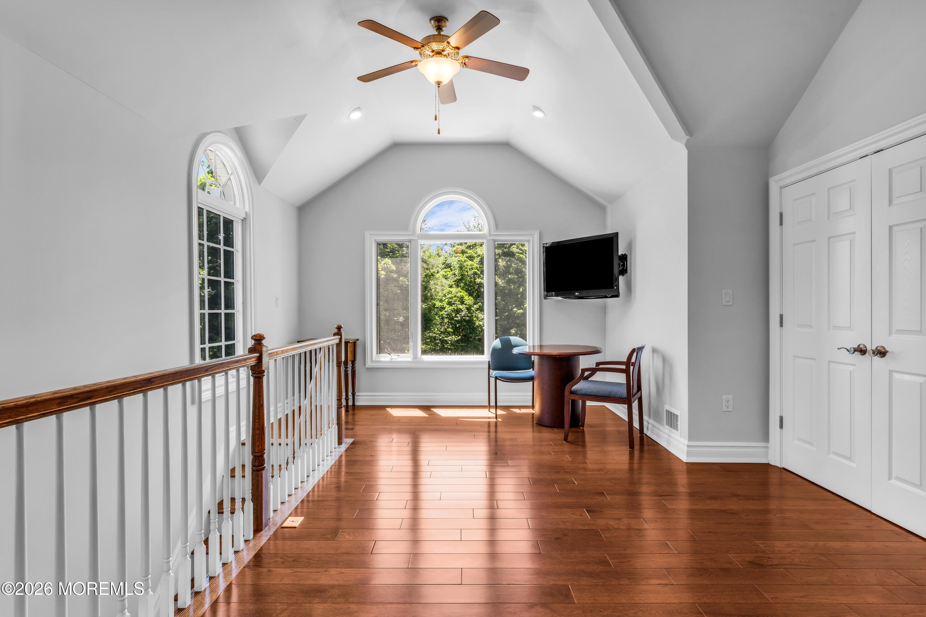 2 Falcon Ridge Circle Holmdel NJ 07733