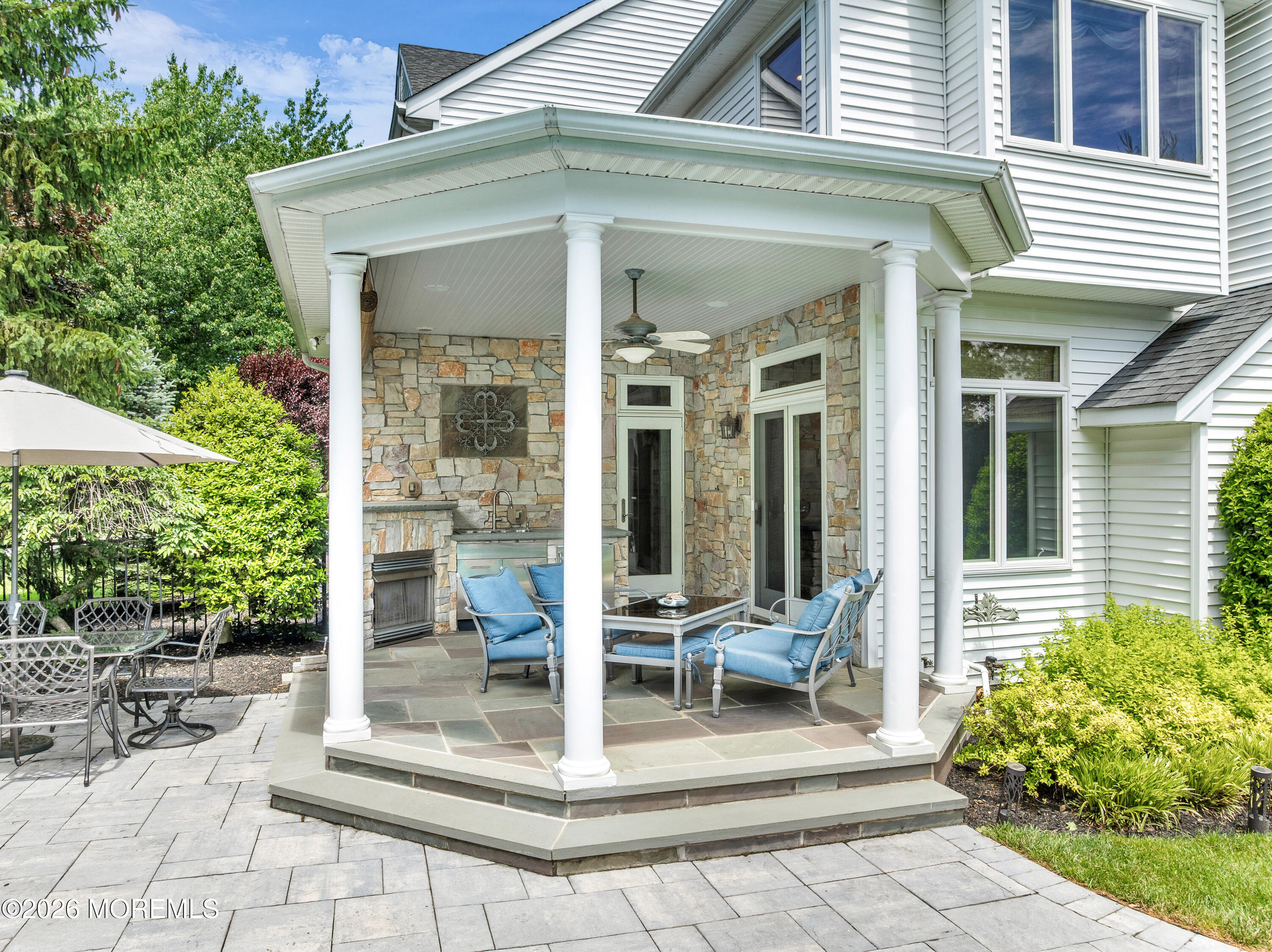 2 Falcon Ridge Circle Holmdel NJ 07733