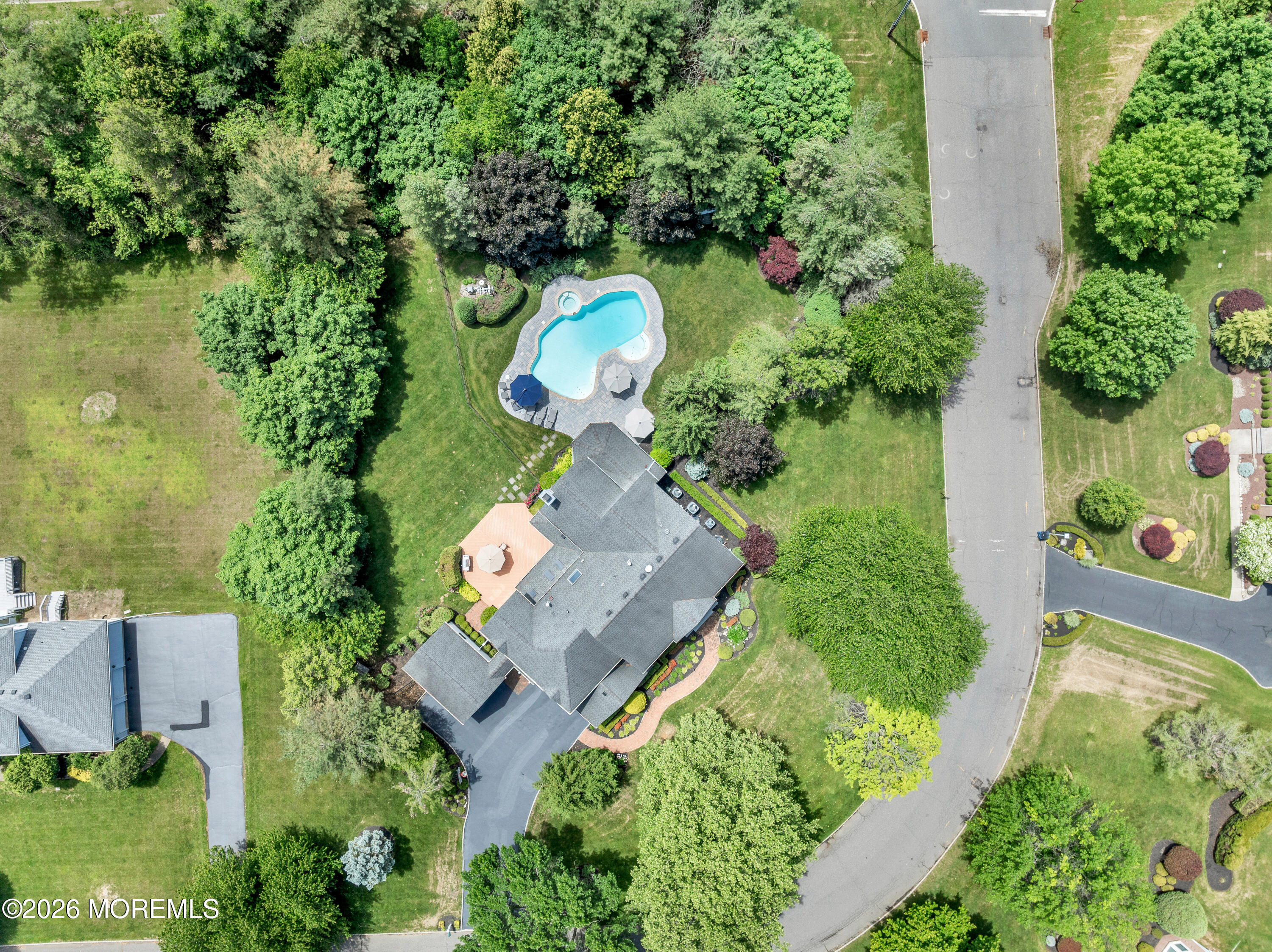 2 Falcon Ridge Circle Holmdel NJ 07733