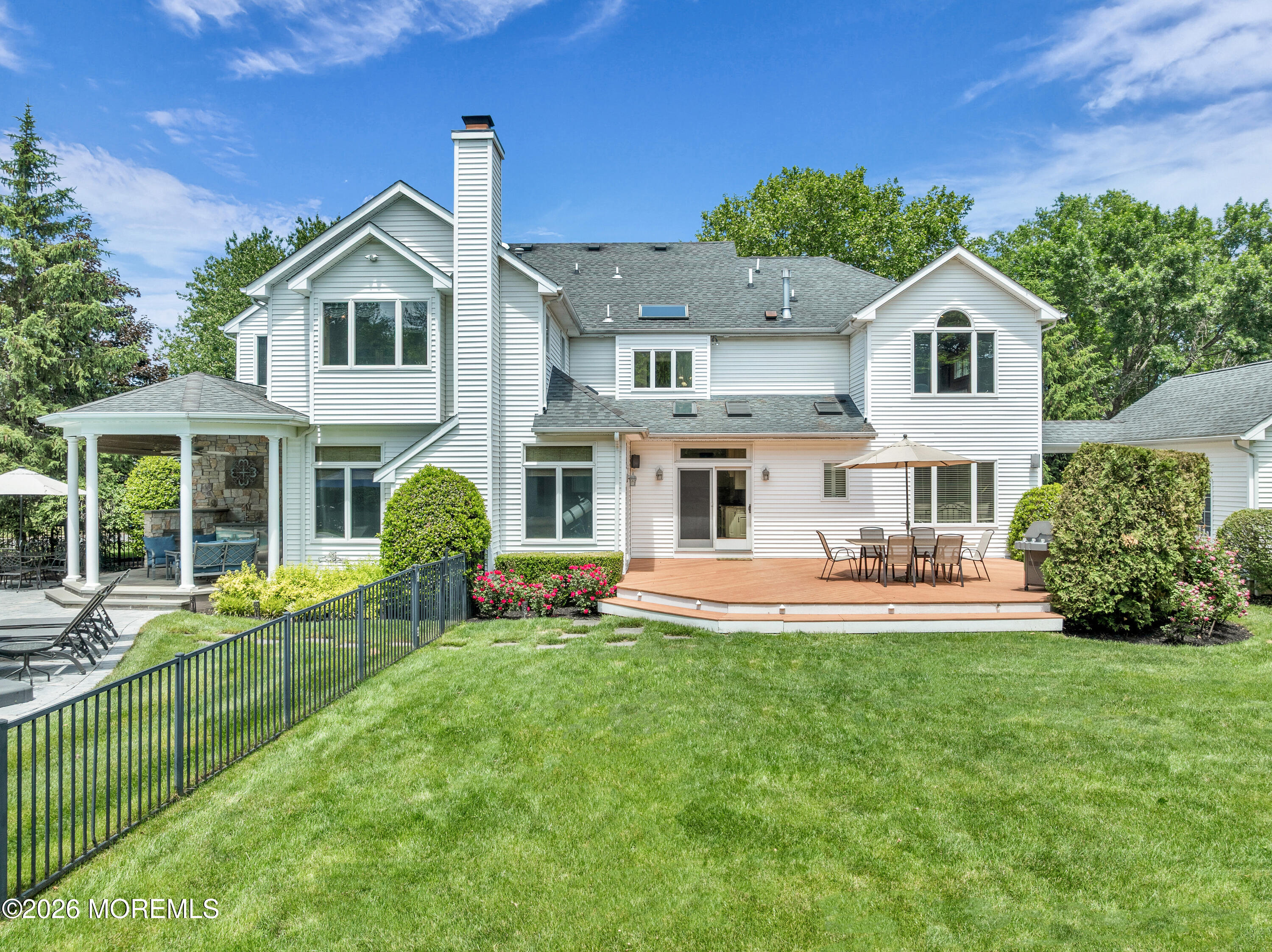 2 Falcon Ridge Circle Holmdel NJ 07733