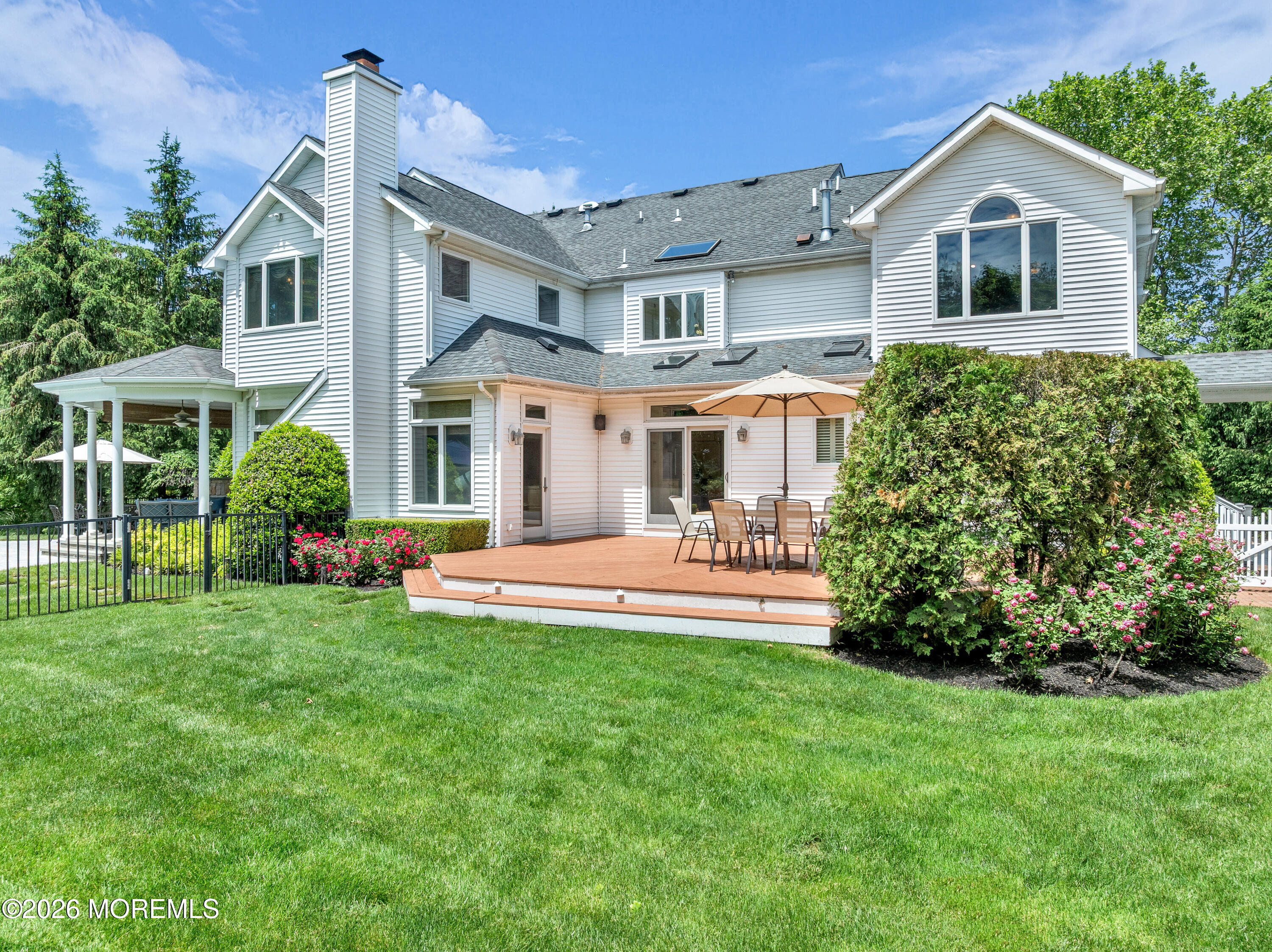 2 Falcon Ridge Circle Holmdel NJ 07733