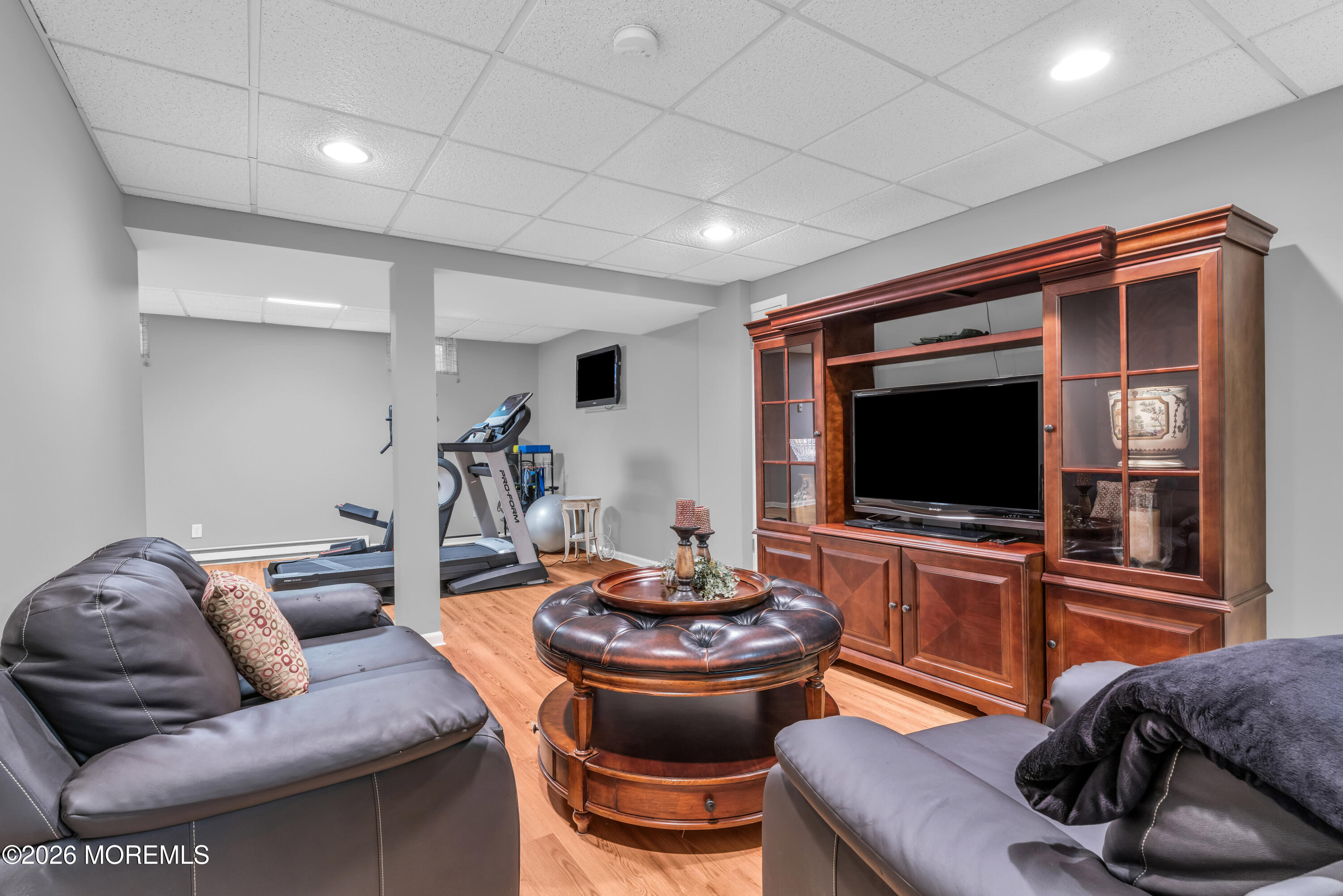 2 Falcon Ridge Circle Holmdel NJ 07733