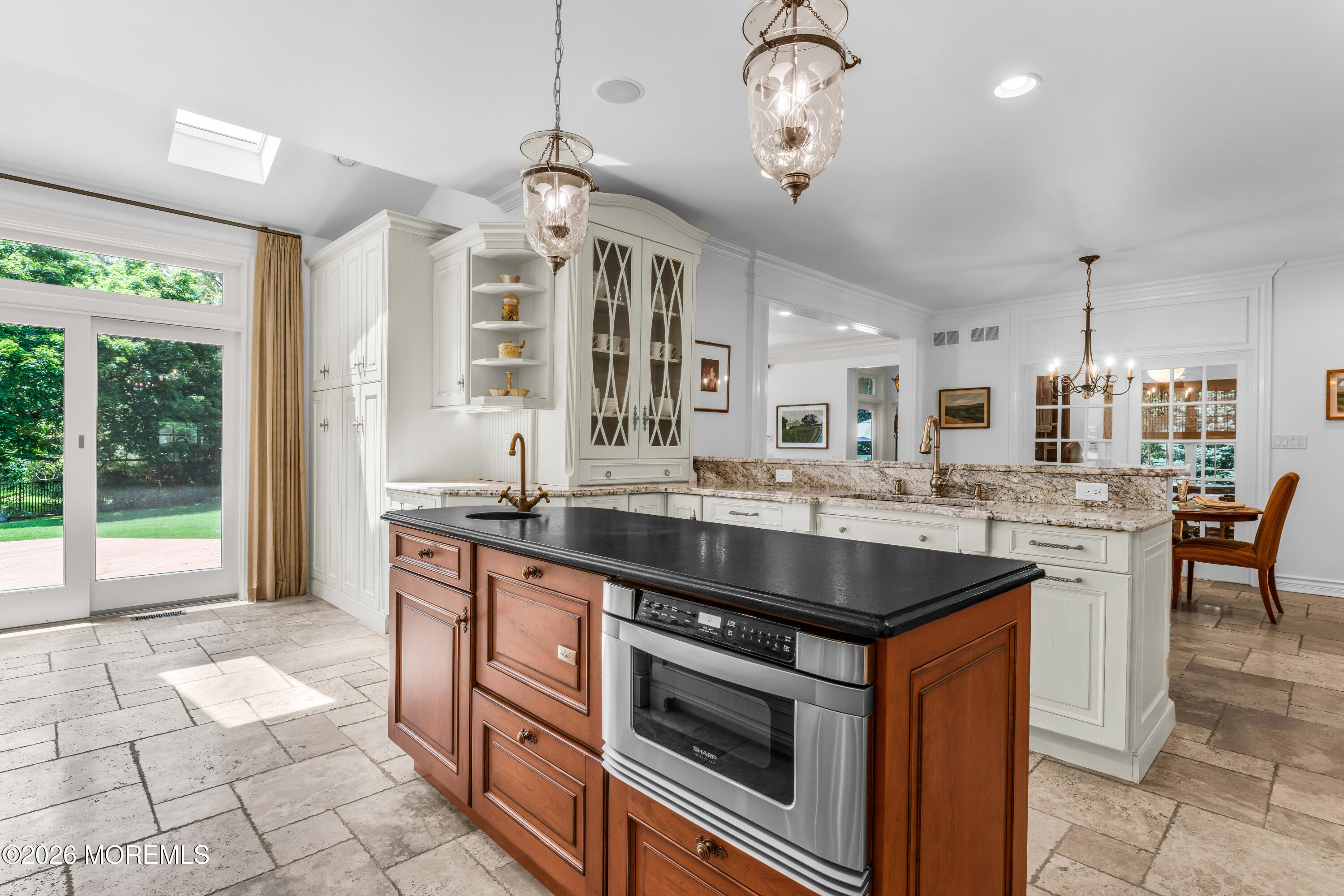2 Falcon Ridge Circle Holmdel NJ 07733