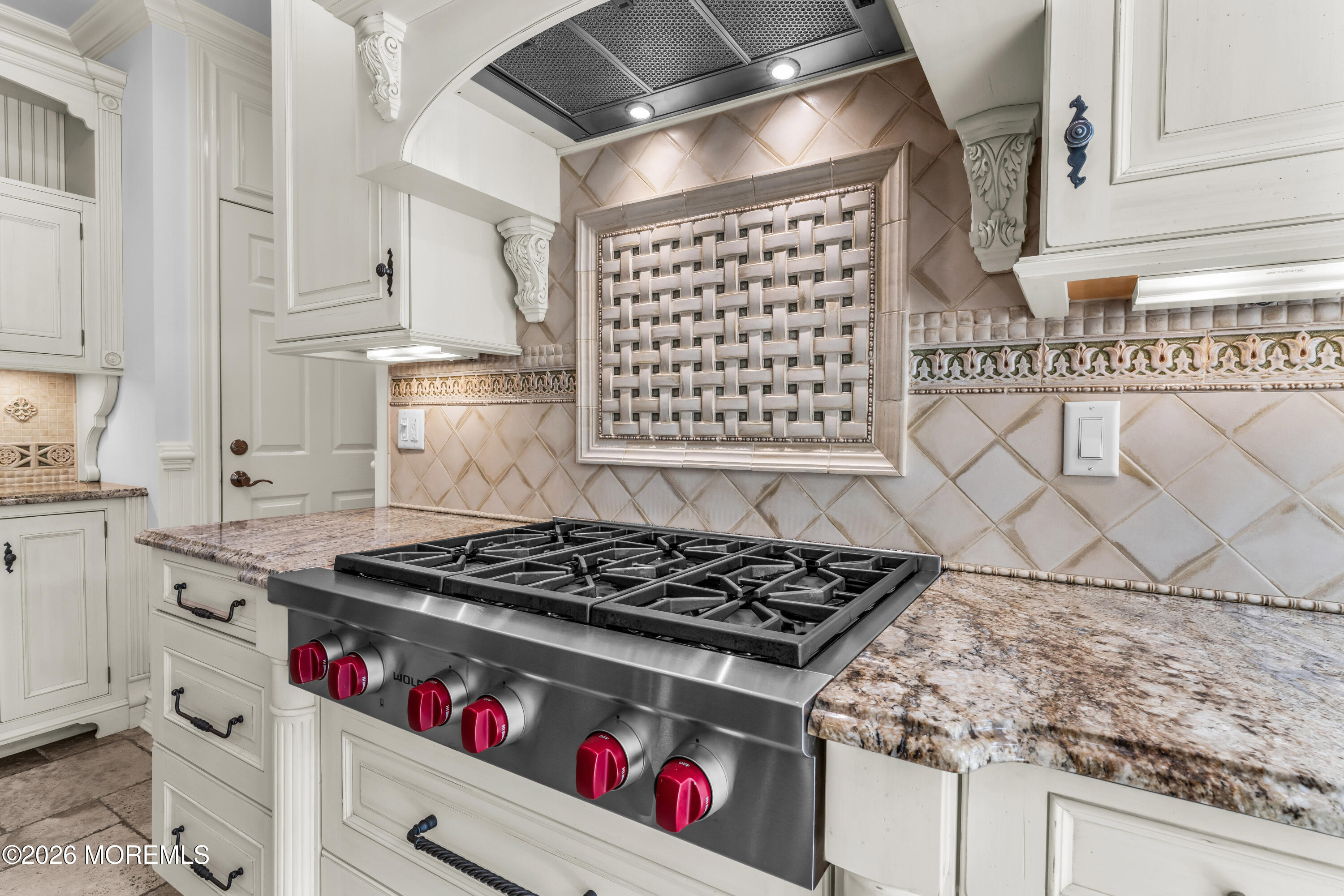 2 Falcon Ridge Circle Holmdel NJ 07733
