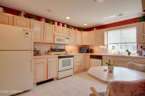 660B Pulham Court Manchester NJ 08759