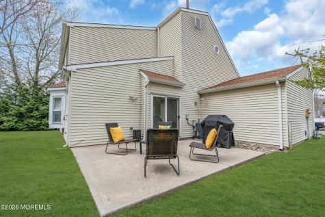 2 Boston Court Howell NJ 07731
