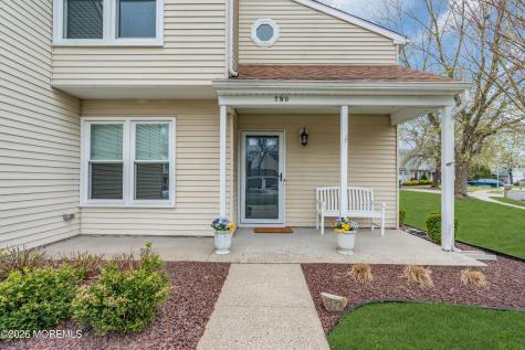2 Boston Court Howell NJ 07731
