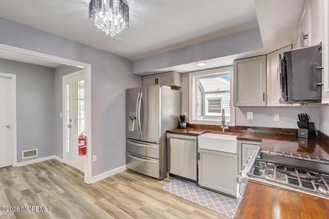 1 Pine Crest Drive Toms River NJ 08753