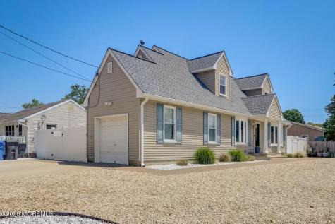 1 Pine Crest Drive Toms River NJ 08753