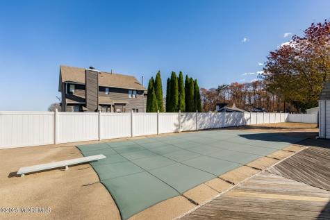 109 Foxhollow Drive Lanoka Harbor NJ 08734