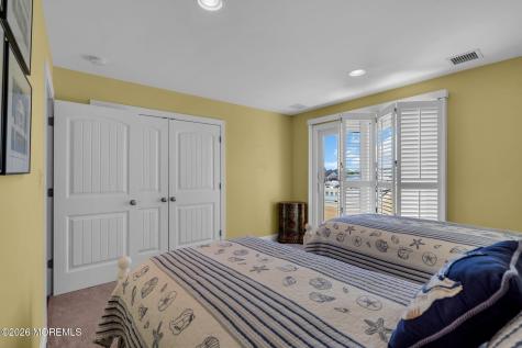 128 Anita Drive Manahawkin NJ 08050