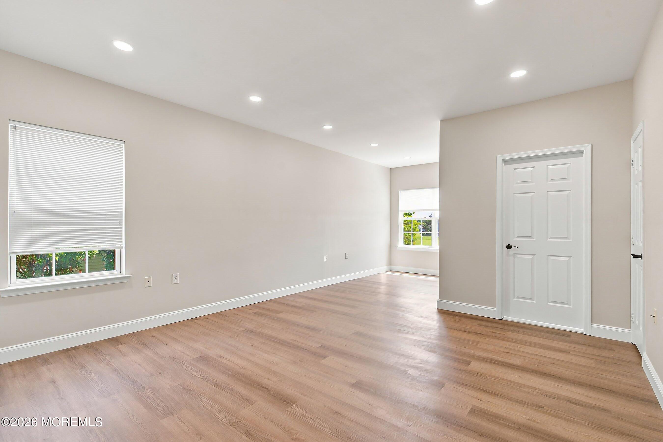 12 Dunrovin Court Manchester NJ 08759