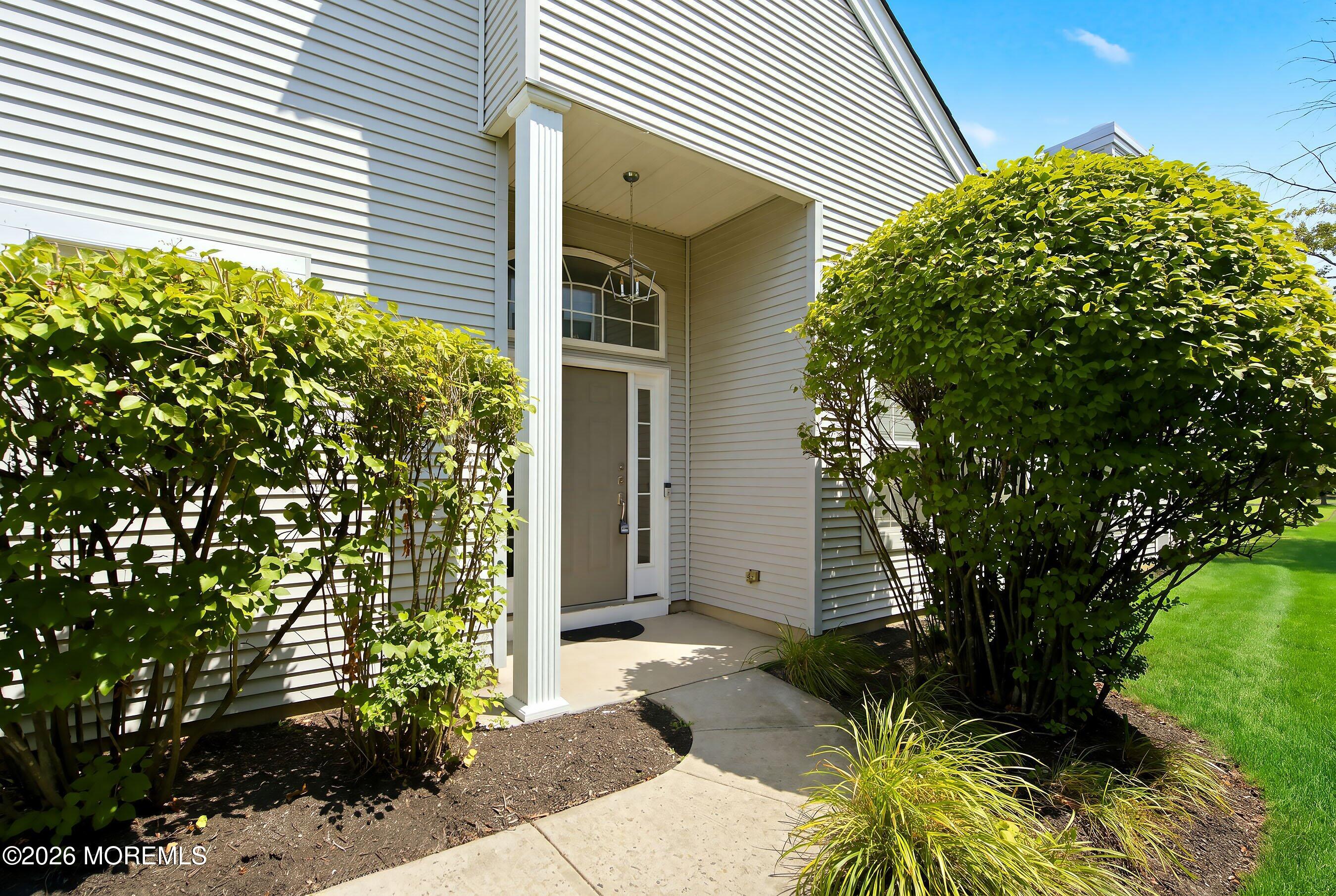 12 Dunrovin Court Manchester NJ 08759