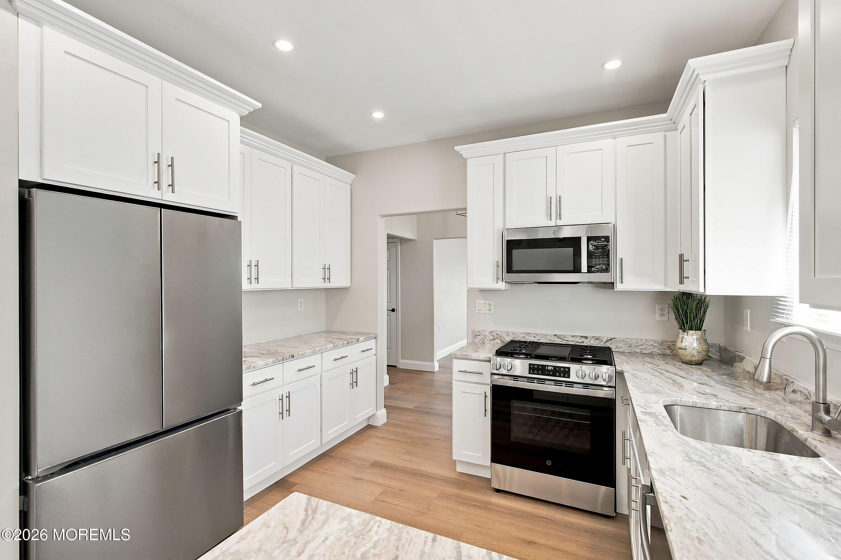 12 Dunrovin Court Manchester NJ 08759